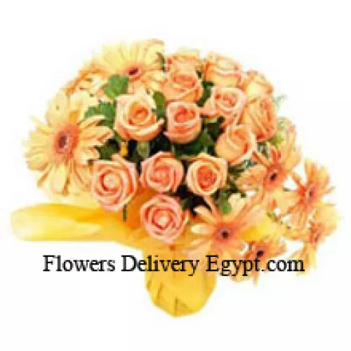 12 Roses Orange et 8 Gerberas Orange dans un vase